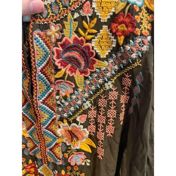 Johnny Was Embroidery Tunic Top Dress M Boho Olive Green Bell Sleeve Floral Silk - Picture 10 of 13